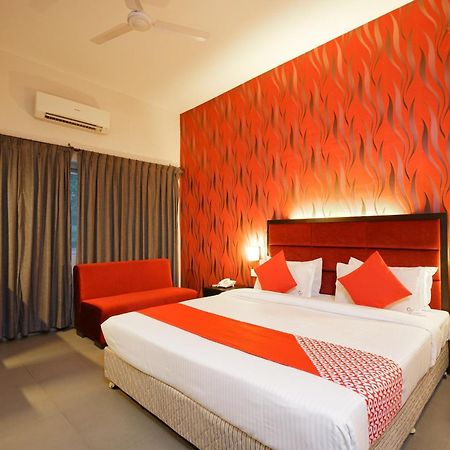 Super Townhouse Mookkannoor Tourist Home Angamali Luaran gambar