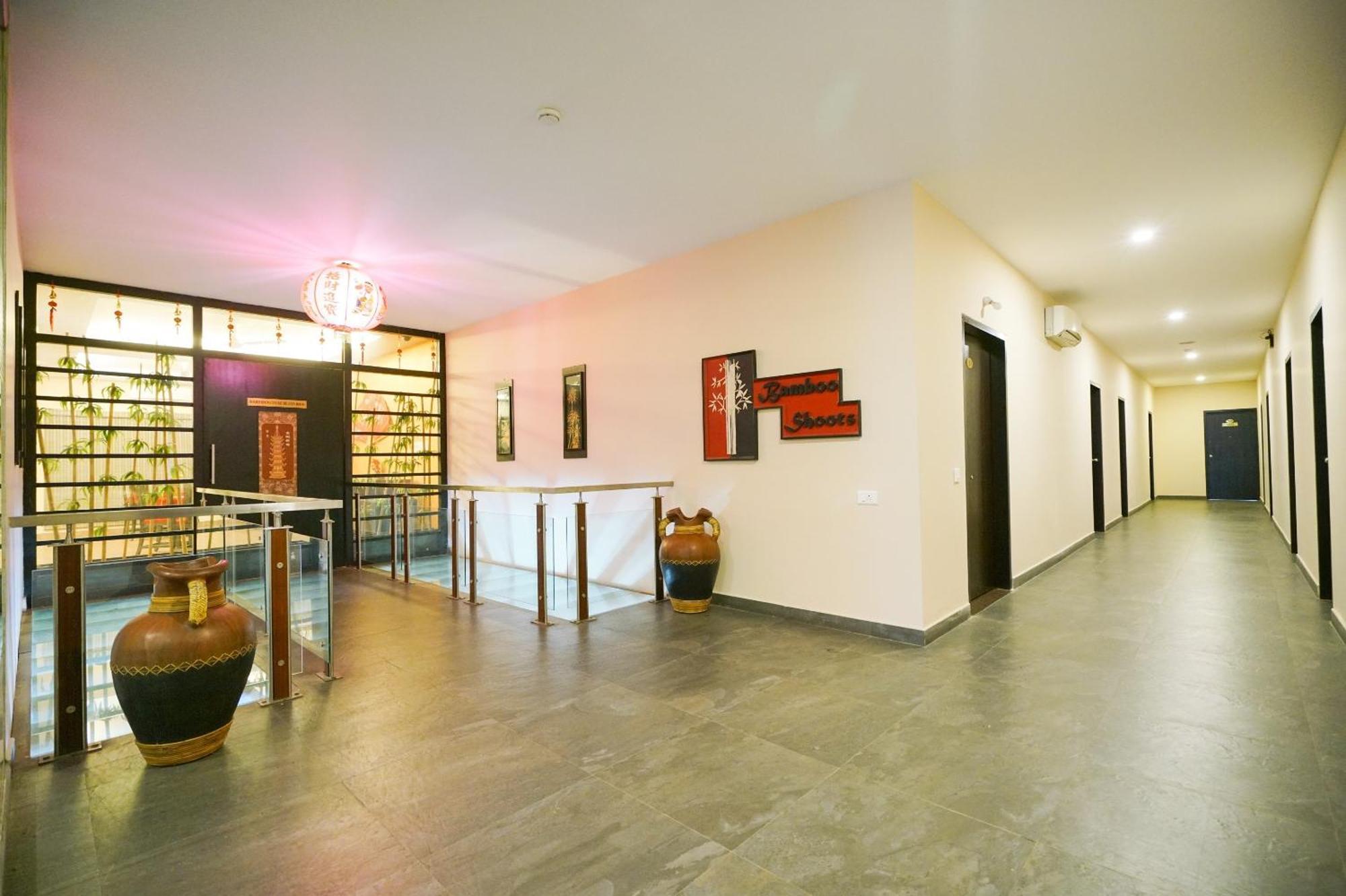 Super Townhouse Mookkannoor Tourist Home Angamali Luaran gambar