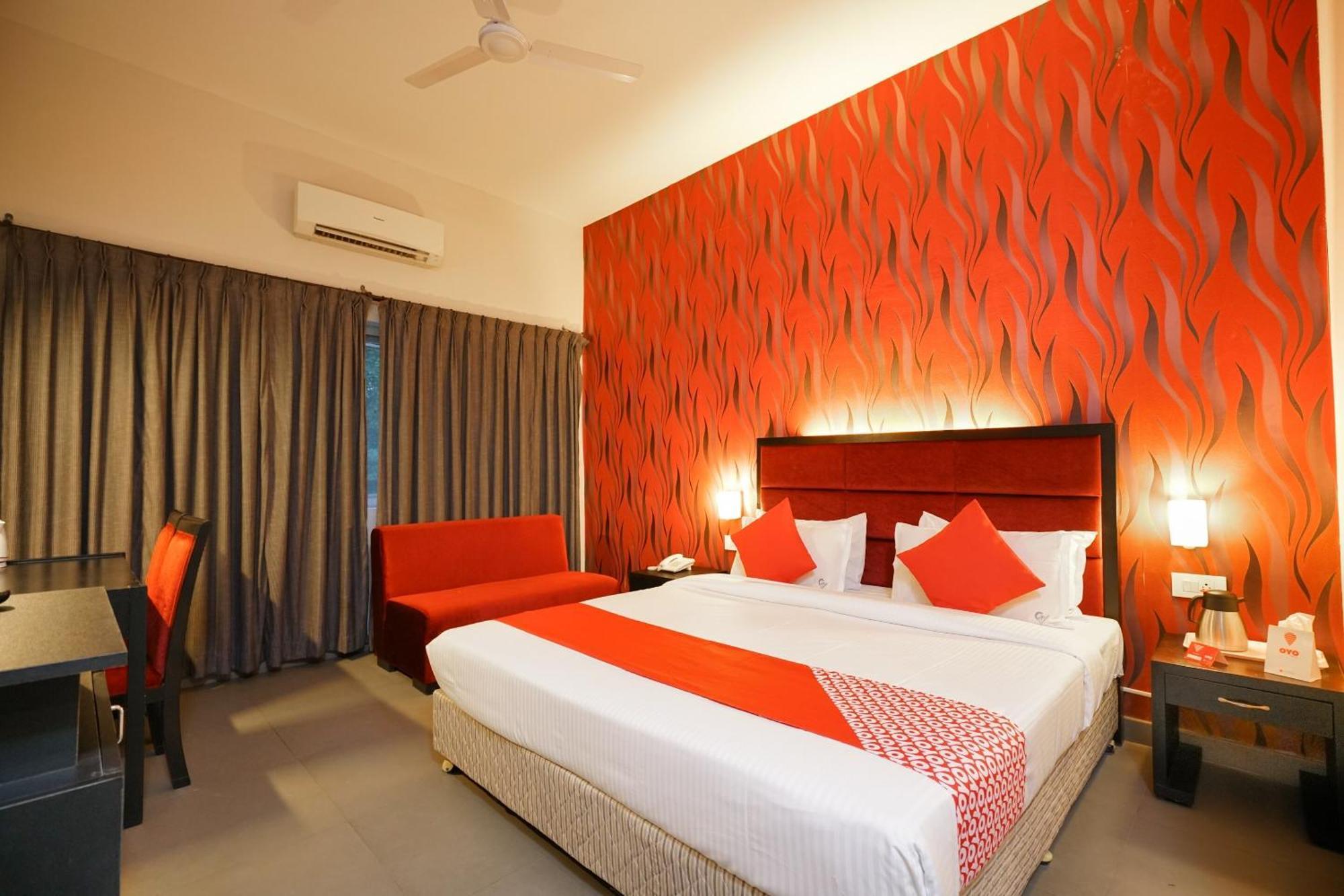 Super Townhouse Mookkannoor Tourist Home Angamali Luaran gambar